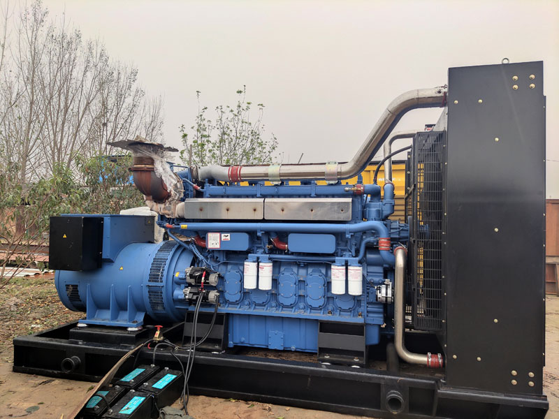 聊城柴油发电机组更换机油时,应遵循哪些步骤?